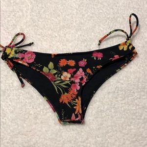 Medium pakaloha bottoms